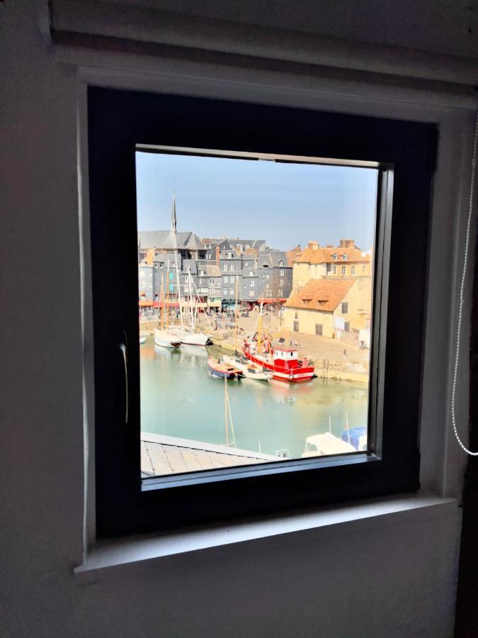 Lucarne Enchantee Honfleur Exterior photo